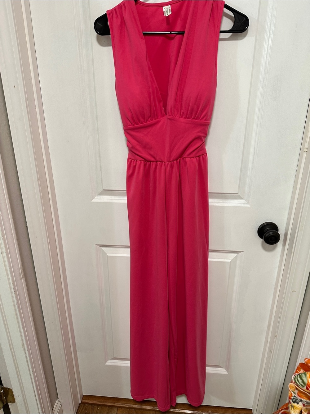 HALARA Hot Pink Sleeveless V-Neck Jumpsuit